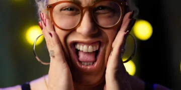 A luta incansável de Sara York pela comunidade LGBTQIA+