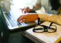 Crédito é a principal demanda de mulheres empreendedoras em conferência em Brasília