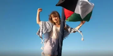 Flotilha humanitária zarpa da Tunísia rumo a Gaza em meio a tensão com ataques de drone