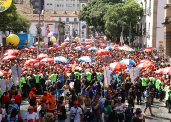 O valor do Carnaval está em celebrar a crítica