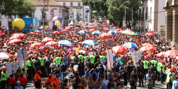 O valor do Carnaval está em celebrar a crítica